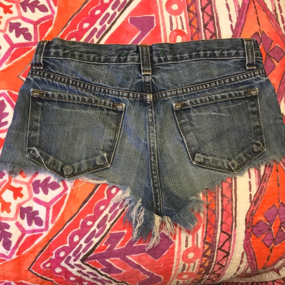 J brand 24 shorts cut-off jeans - Picture 2 of 4